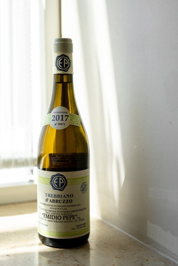 ПРОБКА СПБ, БЕЛОЕ ВИНО EMIDIO PEPE, TREBBIANO D'ABRUZZO 3.jpg