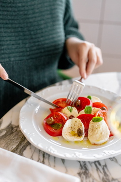 R14, КАПРЕЗЕ С МОЦАРЕЛЛОЙ FIOR DI LATTE 15.jpg