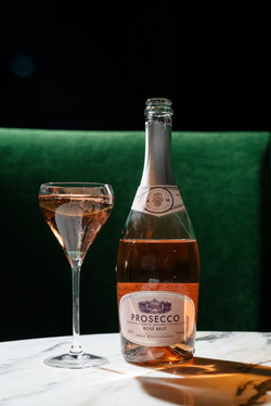Р-14, РОЗОВОЕ ПРОСЕККО ROSE BRUT AM 7.jpg