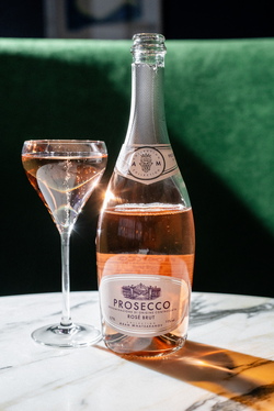 Р-14, РОЗОВОЕ ПРОСЕККО ROSE BRUT AM 10.jpg