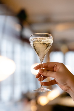 R14, БОКАЛ ИГРИСТОГО PROSECCO DECORDI AM 7.jpg