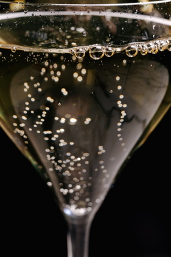 R14, БОКАЛ ИГРИСТОГО PROSECCO DECORDI AM 22.JPG