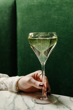 R14, БОКАЛ ИГРИСТОГО PROSECCO DECORDI AM 28.JPG