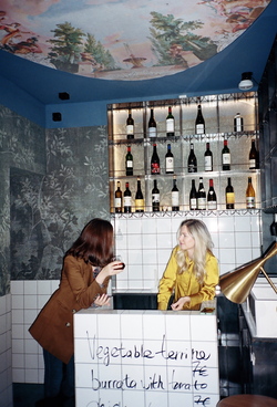 MINE WINE, ATMOSPHERE OF THE RESTAURANT (33).jpg