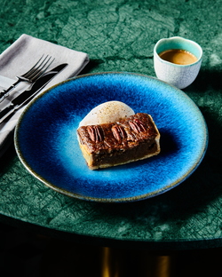 MINE WINE, WARM PECAN PIE WITH A SCOOP OF TONKA BEAN ICE CREAM.jpg