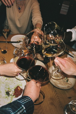 WINE IN GLASSES