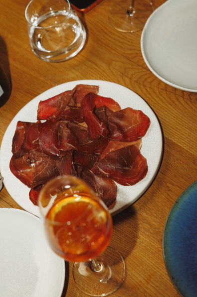 MINE WINE, CECINA DE LEÓN - SPANISH CURED BEEF (C)STEFFEN SINZINGER 2.jpg
