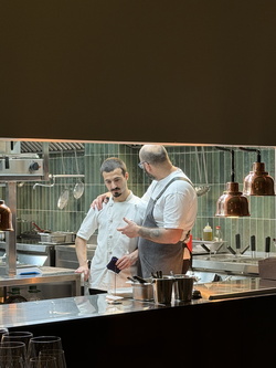 ATMOSPHERE OF RESTAURANT