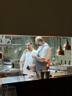 ATMOSPHERE OF RESTAURANT