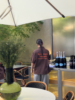 ATMOSPHERE OF RESTAURANT