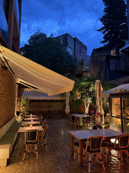 MINA TBILISI, GARDEN 2.jpg